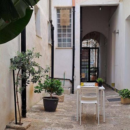 B&B Garibaldi Alcamo Bagian luar foto