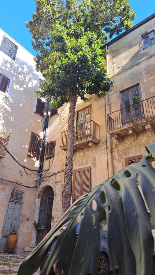 B&B Garibaldi Alcamo Bagian luar foto